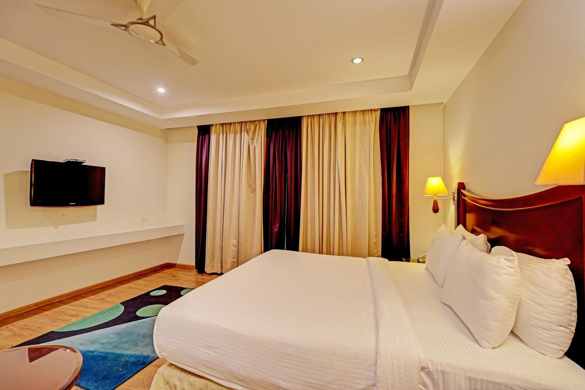 Hotel Grand Aerotech Νέο Δελχί Εξωτερικό φωτογραφία